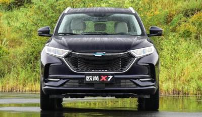 长安欧尚x7价格七座 长安欧尚x7入门款落地价8.71万元起(市面暂无七座车型)